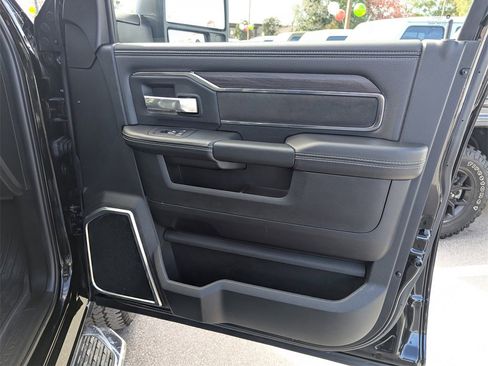 Used 2025 RAM 2500 Laramie w/ Sport Appearance Package image 34