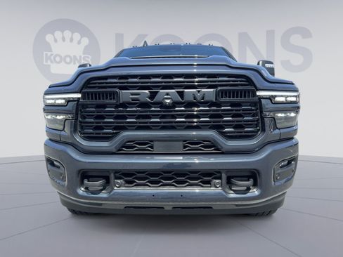 Used 2026 RAM 3500 Limited AWD/4WD image 11