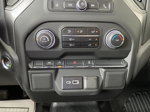 Used 2025 Chevrolet Silverado 1500 W/T w/ WT Value Package image 27