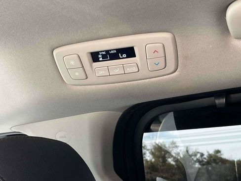 Used 2024 Kia Carnival SX Prestige FWD image 6