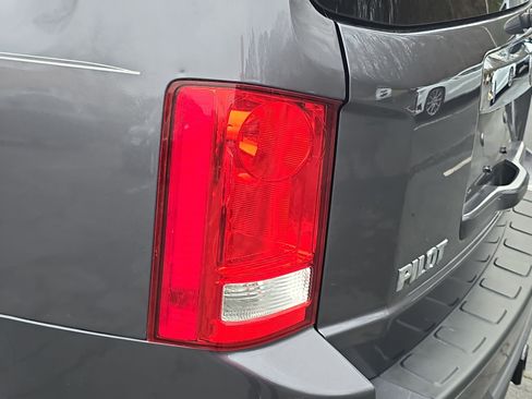 Used 2015 Honda Pilot LX image 33