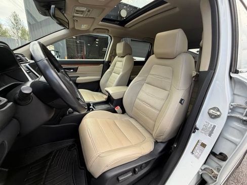 Used 2019 Honda CR-V Touring image 17