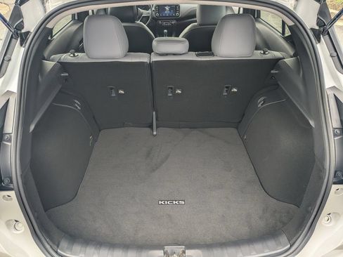 Certified 2021 Nissan Kicks SR w/ SR Premium Package FWD image 16