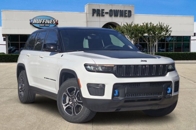 Certified 2023 Jeep Grand Cherokee Trailhawk w/ Luxury Tech Group III AWD/4WD image 1
