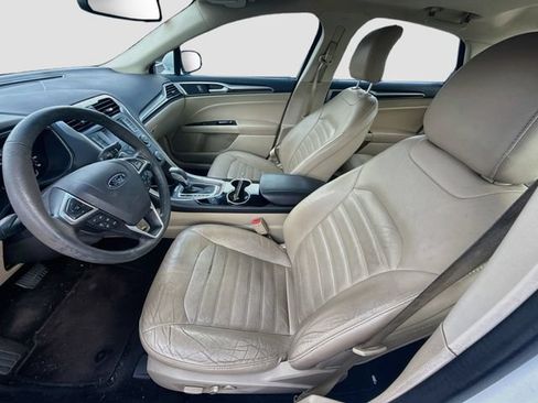 Used 2015 Ford Fusion SE w/ Equipment Group 202A FWD image 27