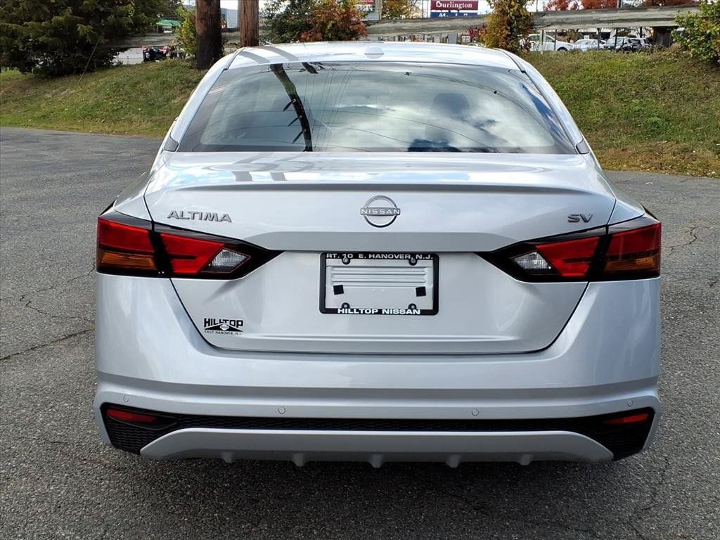 Used 2023 Nissan Altima 2.5 SV FWD image 6