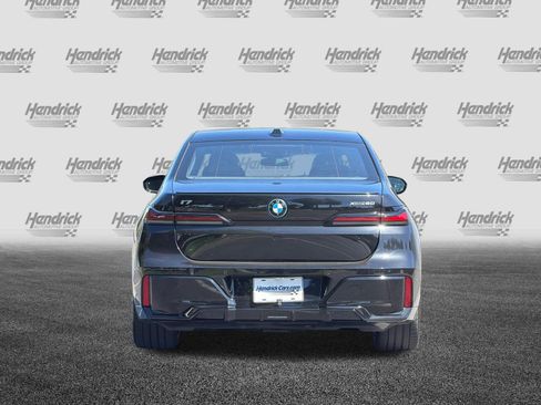 Used 2023 BMW i7 xDrive60 w/ Executive Package 2 AWD/4WD image 6