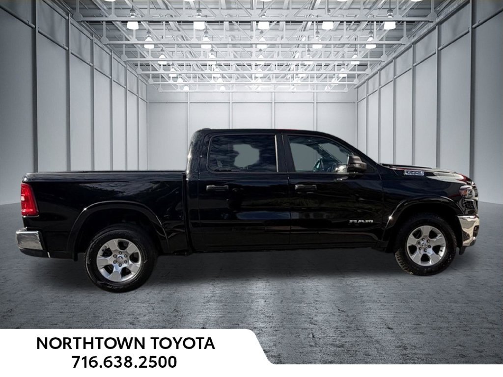 Used 2025 RAM 1500 Big Horn AWD/4WD image 6