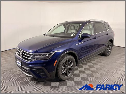 Used 2022 Volkswagen Tiguan SE AWD/4WD image 1