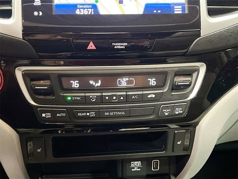 Used 2020 Honda Ridgeline RTL-E image 16