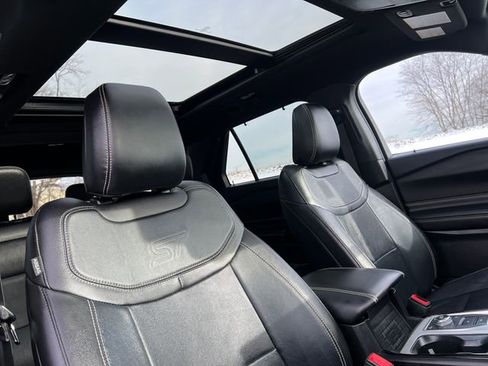 Used 2023 Ford Explorer ST w/ Equipment Group 401A image 37