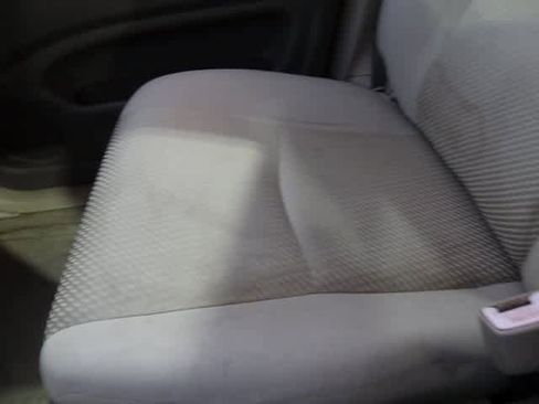 Used 2005 Toyota Highlander 2WD V6 w/ 3rd Row image 12