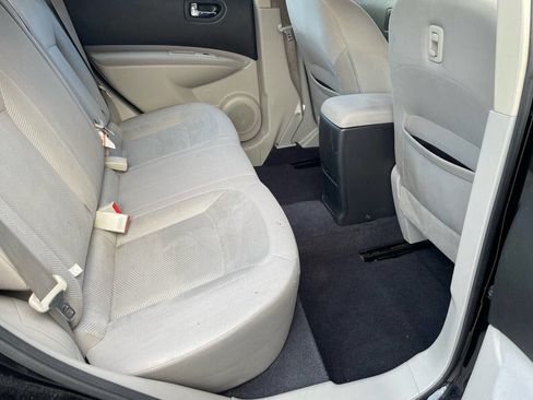 Used 2014 Nissan Rogue S image 12