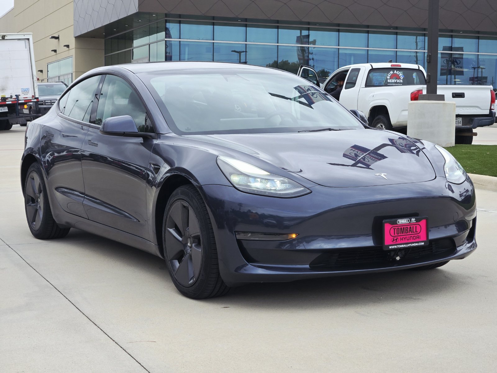 Used 2023 Tesla Model 3 Standard Range RWD image 3