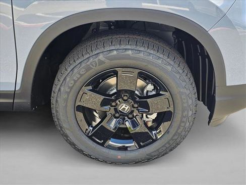 New 2026 Honda Ridgeline Black Edition image 9