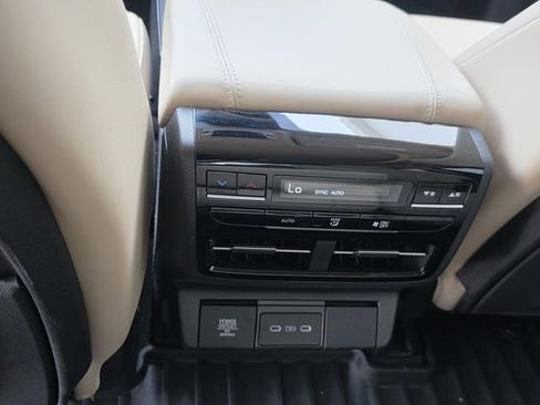 Used 2025 Acura MDX w/ Technology Package image 12