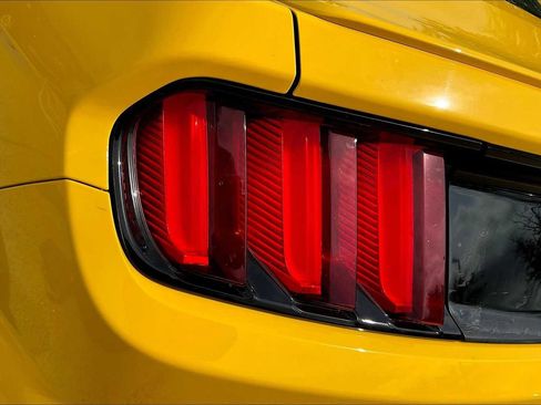 Used 2015 Ford Mustang Coupe w/ Equipment Group 051A image 28