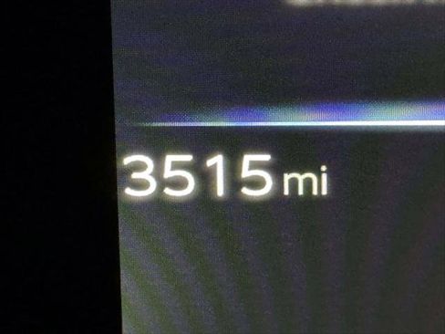 Used 2024 Toyota Prius Prime SE image 29