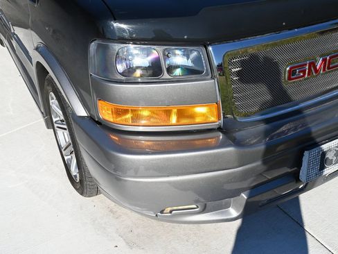 Used 2018 GMC Savana 2500 LS image 11