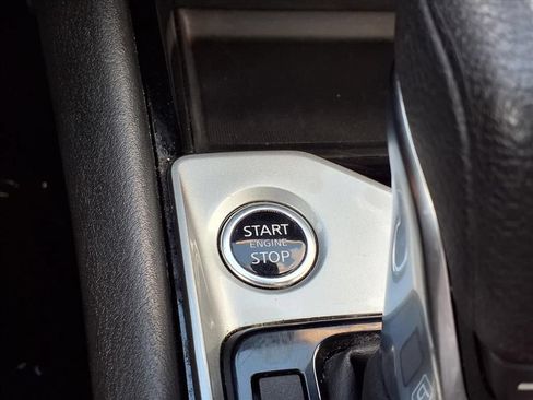 Used 2024 Nissan Altima 2.5 SV FWD image 24