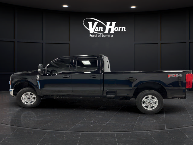 Used 2026 Ford F350 XLT w/ FX4 Off-Road Package AWD/4WD image 4