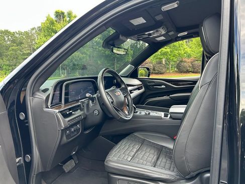 Used 2024 Cadillac Escalade Sport Platinum w/ Heavy-Duty Trailer Package AWD/4WD image 42