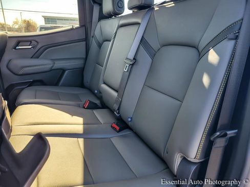 Used 2023 Chevrolet Colorado ZR2 w/ ZR2 Convenience Package III image 12