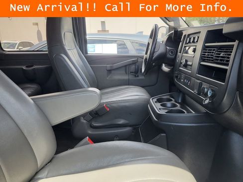 Used 2023 Chevrolet Express 3500 LS RWD image 10