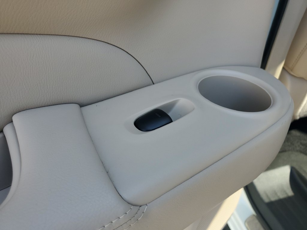 Used 2017 Nissan Pathfinder Platinum FWD image 20