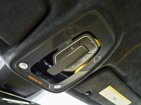 Used 2021 Lamborghini Urus AWD/4WD image 83