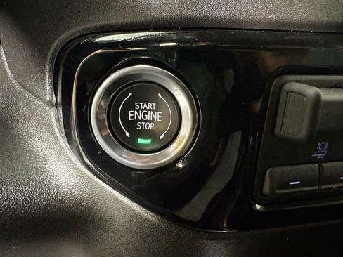 Used 2025 Chevrolet Silverado 1500 LT w/ Z71 Off-Road Package image 30