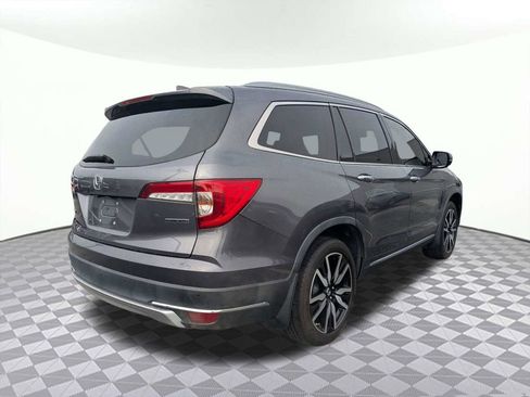 Used 2022 Honda Pilot Touring image 3