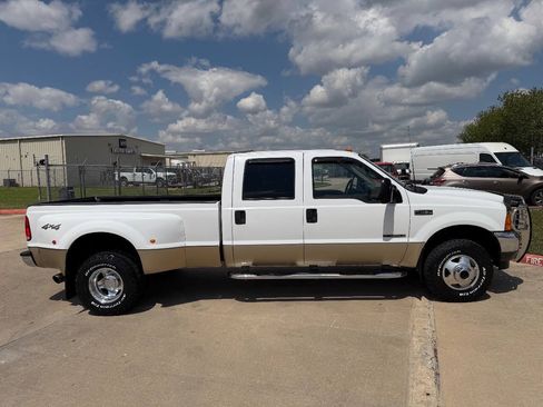 Used 2001 Ford F350 Lariat AWD/4WD image 4