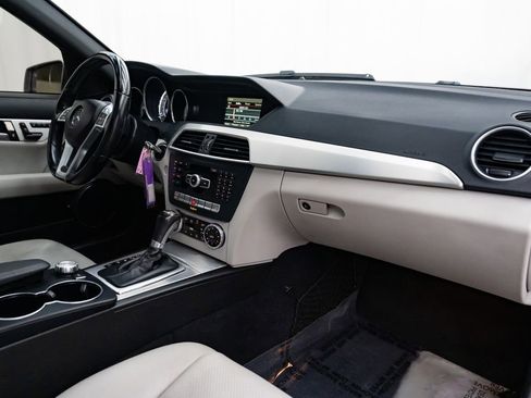 Used 2014 Mercedes-Benz C 250 Sedan image 29