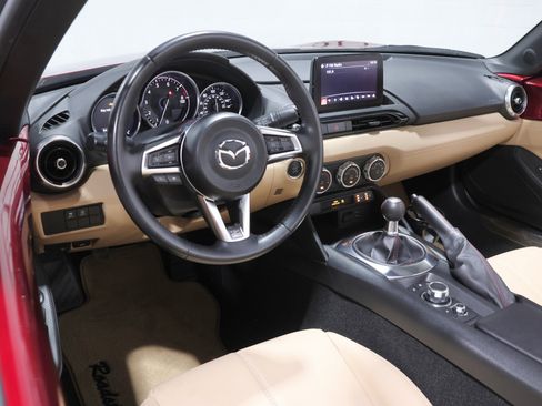 Used 2019 MAZDA MX-5 Miata Grand Touring w/ Appearance Package image 63