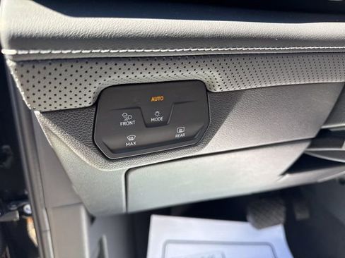 Used 2026 Volkswagen Atlas SE image 33