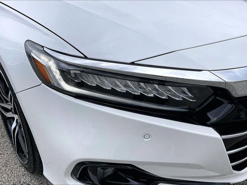 Used 2021 Honda Accord Touring image 32