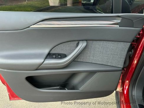 Used 2025 Tesla Model X image 19