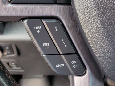 Used 2019 Ford Expedition Platinum AWD/4WD image 21