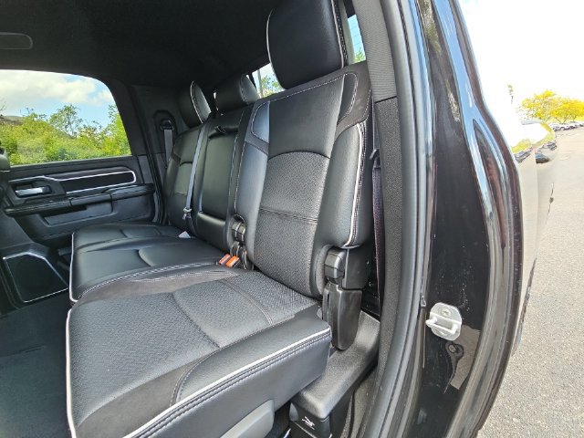 Used 2025 RAM 3500 Laramie AWD/4WD image 31