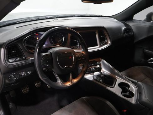 Used 2023 Dodge Challenger R/T w/ Plus Package image 18