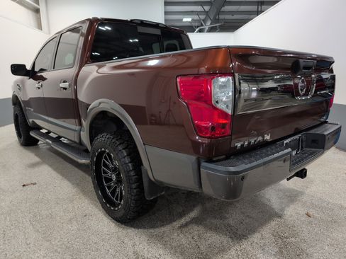 Used 2017 Nissan Titan Platinum Reserve image 4