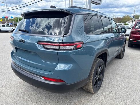New 2026 Jeep Grand Cherokee L Limited w/ Limited Altitude Package AWD/4WD image 4