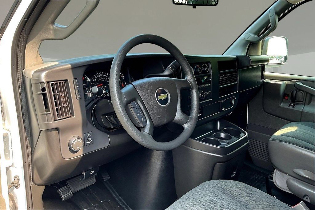 Used 2025 Chevrolet Express 2500 w/ Driver Convenience Package RWD image 14