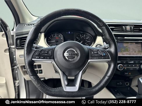 Certified 2021 Nissan Rogue Sport SL w/ Premium Package FWD image 43