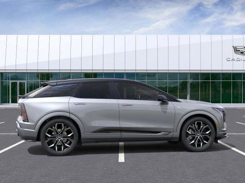 New 2026 Cadillac Optiq V image 2