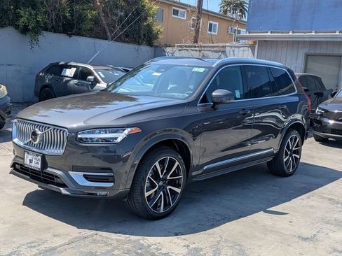 Certified 2024 Volvo XC90 B6 Ultimate w/ Lounge Package AWD/4WD image 7
