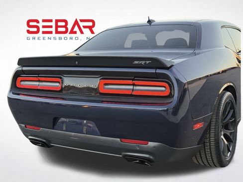 Used 2015 Dodge Challenger SRT Hellcat image 13