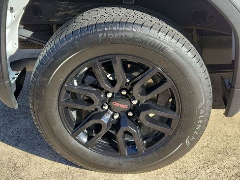 Certified 2024 GMC Sierra 1500 Elevation image 31