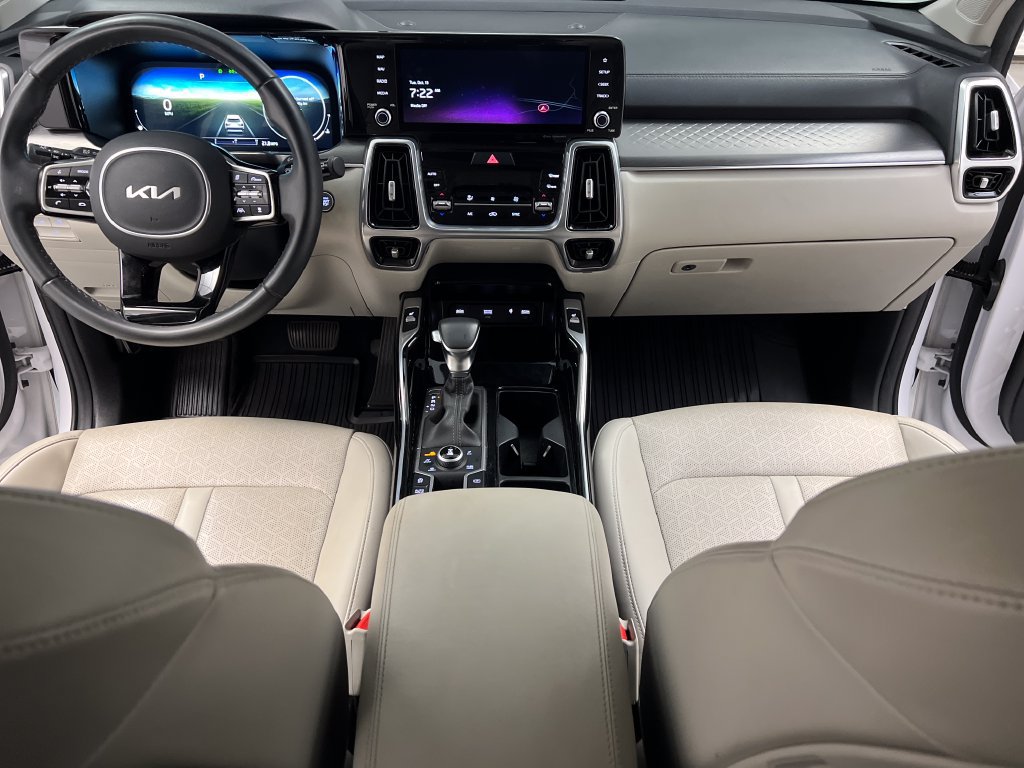 Used 2023 Kia Sorento SX AWD/4WD image 52